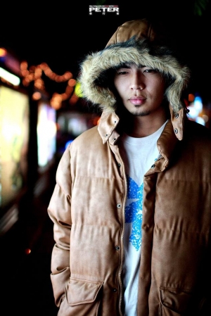 夜 行 者 PETER