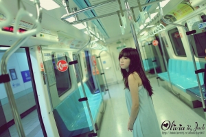 捷運的孤單想念~Olivia兔