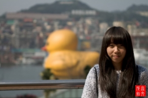 回基隆過年在拍黃小鴨金雞