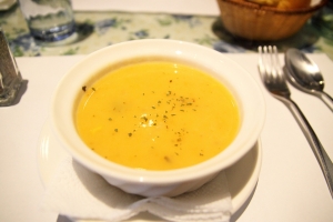 意大利肉醬麵加巧克力小蛋糕