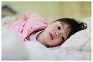 女兒快2歲半了..by 5D2+85 L 1.2 II