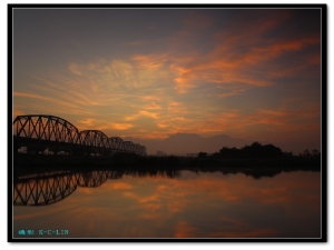 早安-舊鐵橋