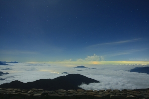 合歡星空雲海月圓夜