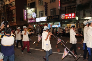 高雄三多路廟會~(M都在跳舞)