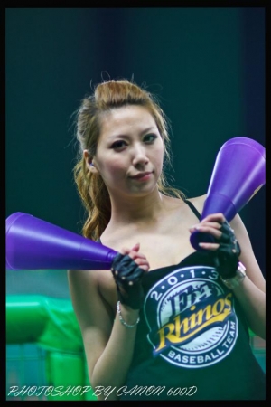 中華職棒~~犀睛女孩