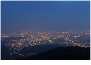 2010-05-01大屯山夜景