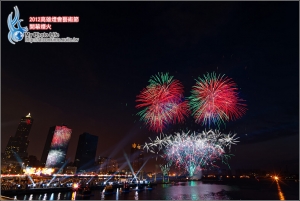 2012高雄燈會藝術節：開幕煙火