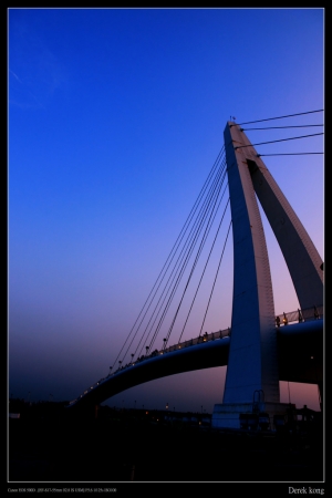 第一次去台灣旅行!拍的情人橋!請多多指教!!