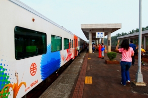 台鐵郵輪式列車-南迴秘境