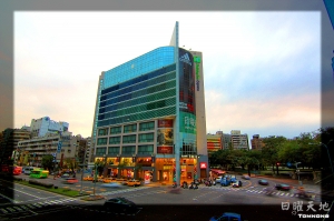 越夜越美麗日曜天地outlet