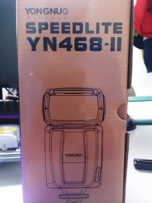 我買了閃燈(永諾)