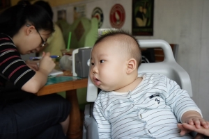 我家小昕喝冰沙