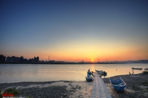 台北 夕映社子島