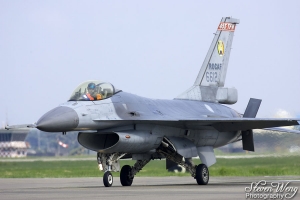 2008-8-30岡山基地開放 - F-16單機性能展示