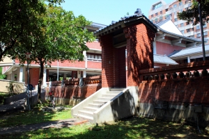 Burgess之長青學苑