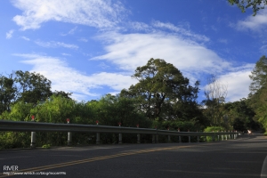 合歡昆陽滿月景