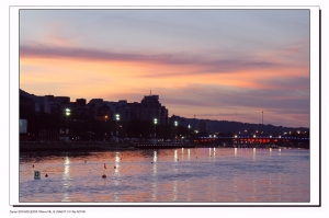 端午節愛河邊...夜拍...新手...傷眼多多包含