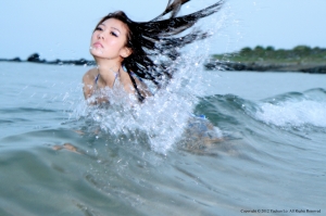 小娃白沙灣
