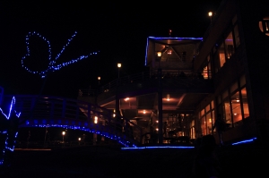 黑漆漆的星月天空