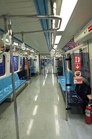 Silence..... MRT@Nangang