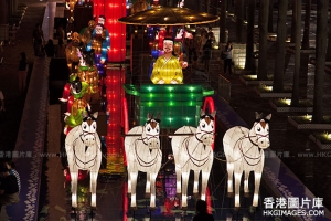 香港秦俑主題中秋綵燈尖沙咀亮燈