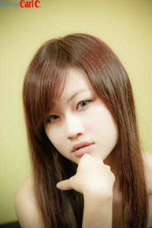 正妹愛吃漢堡包~恩恩外拍 in台中騷客廚房&華美西街