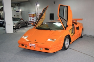 高雄新車大展~ 超跑+正妹@@! 補發 不是叉燒包囉~