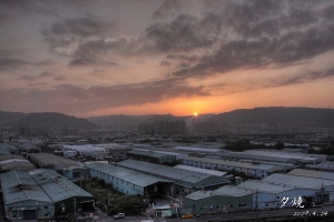 下班前公司的夕陽。