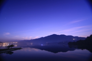 明潭晨景+愛蘭橋車軌