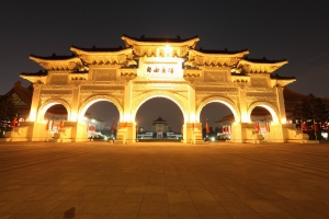 17-40mm 夜拍中正紀念堂和景福門