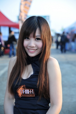 99/12/19 龍潭賽車場 Option 比賽的 show girl