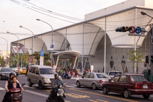 逛大東文化藝術中心 2013-01-06拍