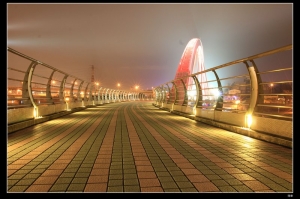 台北彩虹橋　550D　16-35L II　By賤章