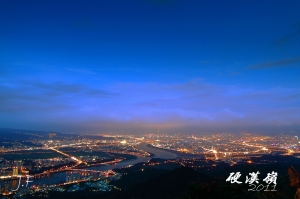 觀音山硬漢嶺夜拍~~