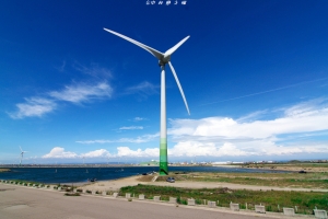 第一次 ..拍藍天 白雲 海