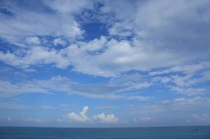 七星潭海域( 白雲 藍天 大海)