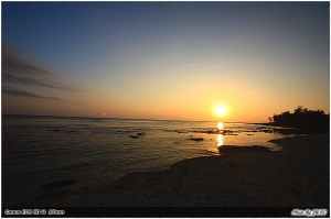 墾丁萬里桐的夕陽