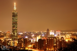 【 驚嚇的翻滾 】 台北_象山101