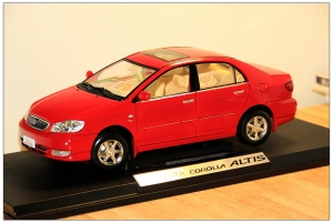 TOYOTA ALTIS模型車