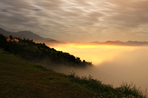 縹緲間‧虎頭山雲海
