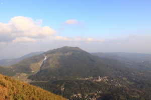 99.12.18 大屯山 . 夕