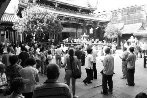 黑白龍山寺