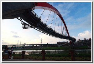 台北松山彩虹橋