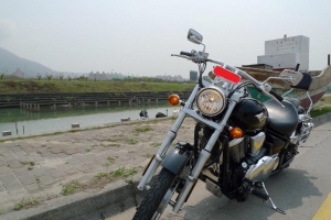 [重車]幫朋友的車充電