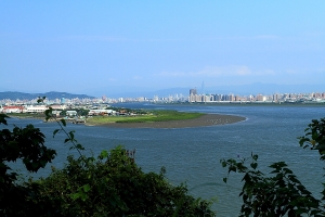 17-40+CPL 好天氣的藍天關渡