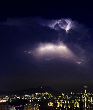 板橋 夜閃電+夜の城市貌