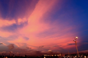 竹圍漁港 颱風前夕