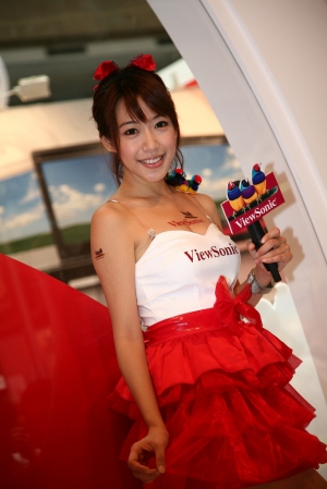 颱風天發個 2009電腦展SG