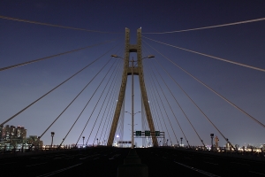 [新北大橋]說好的燈呢!?