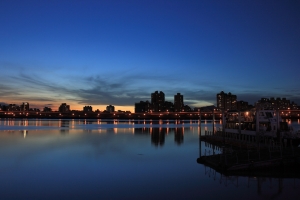 20100922中秋節大稻埕..但打到不是月亮